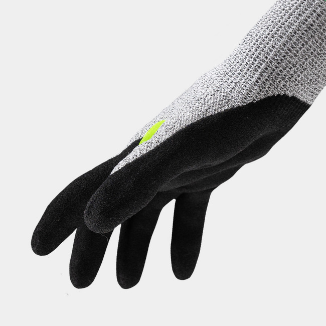 Side view of Helix 1075 seamless gloves cut-resistant gloves, showcasing the seamless knit and reinforced thumb saddle.