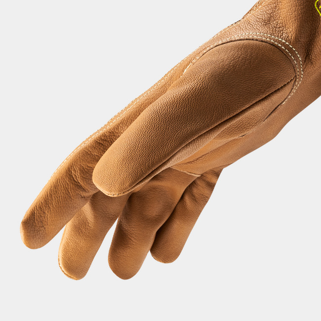 Side view of pfas-free chrome slt 5071 water and oil resistant gloves with sustainable leather treatment.