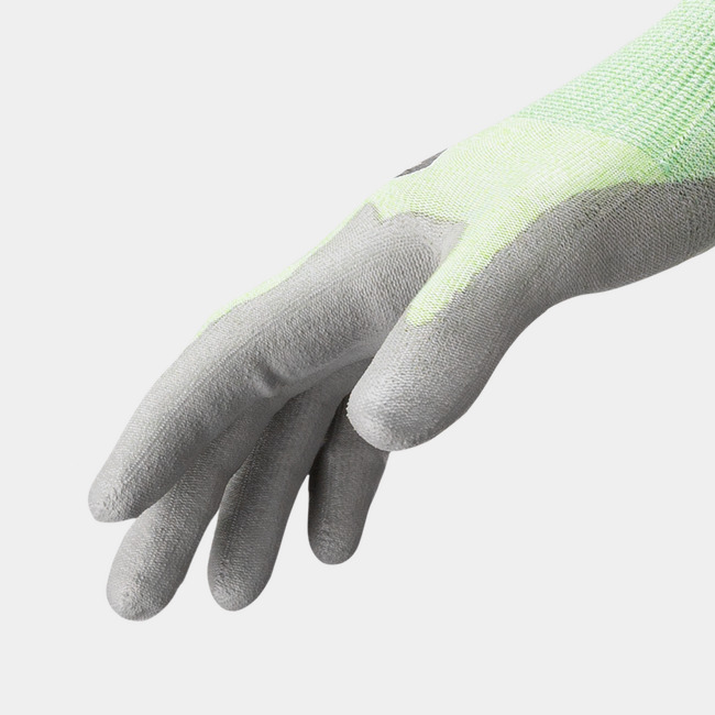 Side view of Helix 1050 high-dexterity work gloves, showcasing where the seamless knit meets the coating.