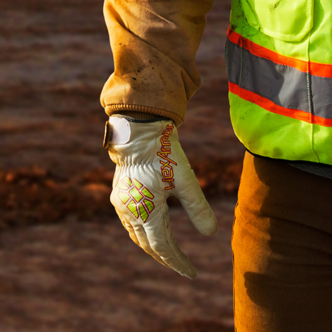 Construction worker wearing the Chrome Series 4082 cold weather leather glove.